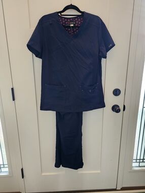 Koi Mock Wrap Basic Scrub Set In Navy